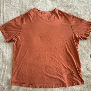 Tommy Bahama Denim ~ Men's v-neck t-shirt - XXL